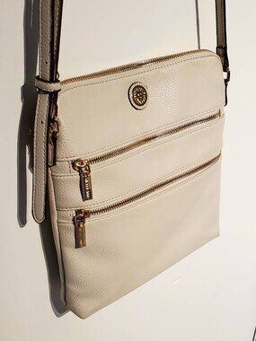 "Anne Klein" Cream Leather Hand Bag, 2 Zippers Outer, 1 Inner W/Adjustable Strap